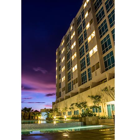 Swiss-Belinn Malang Exterior photo