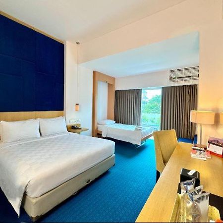 Swiss-Belinn Malang Exterior photo