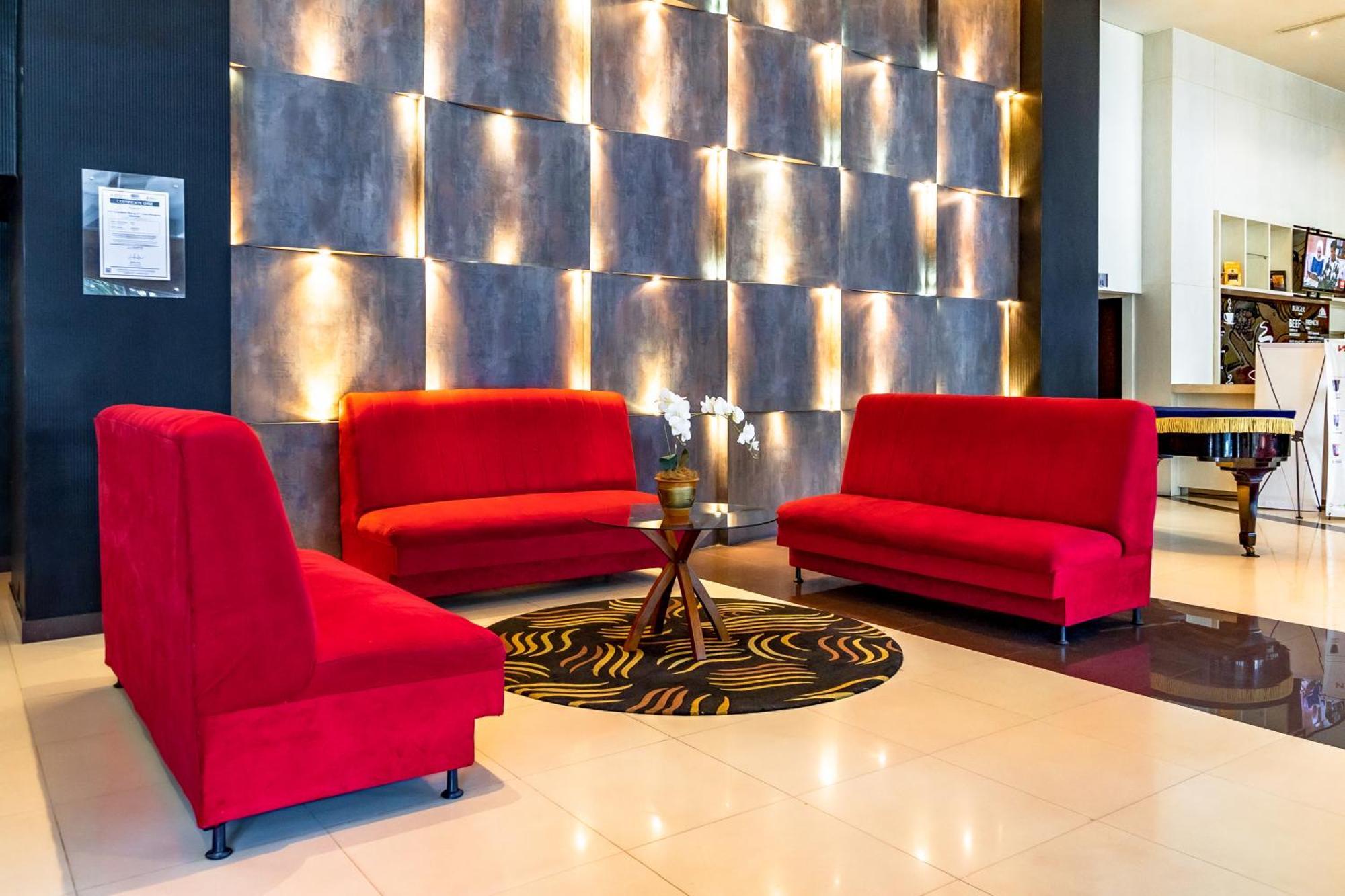 Swiss-Belinn Malang Exterior photo