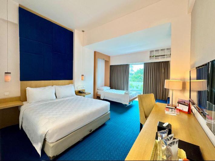 Swiss-Belinn Malang Exterior photo
